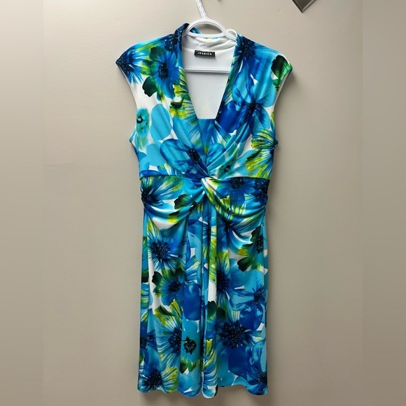 Jessica Dresses & Skirts - Jessica Blue and Green Midi Floral Dress
